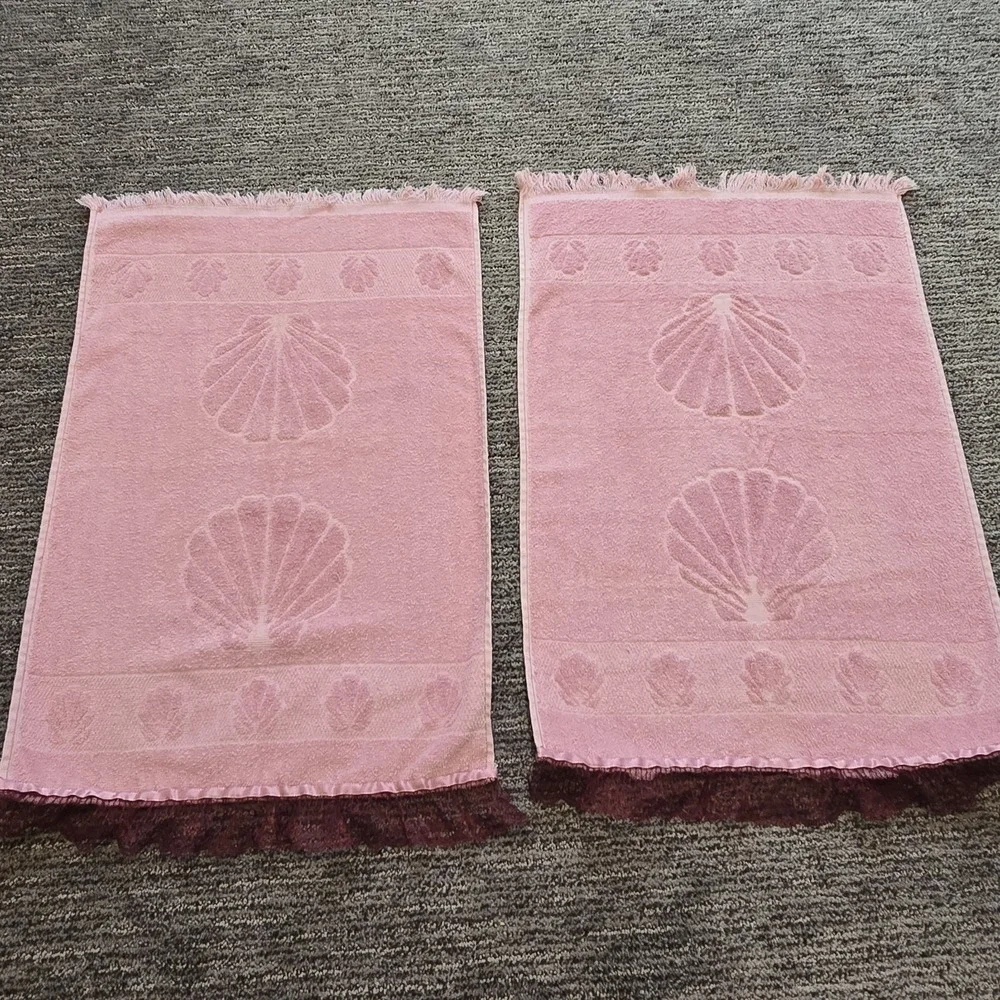 VTG Cannon Large Hand Towel Sea Shell Pink Cotton - Picture 1 of 7